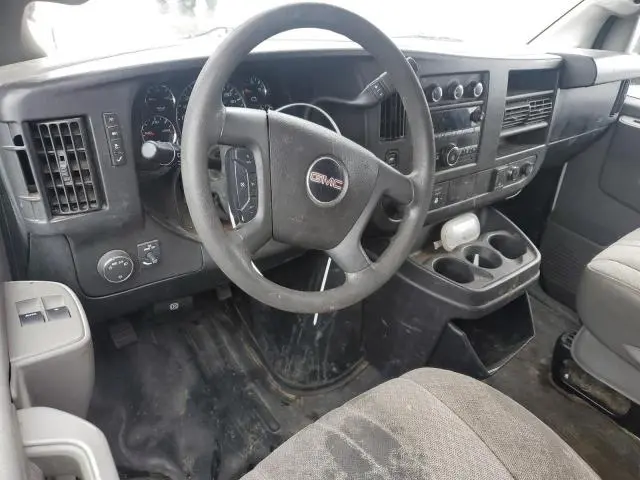 2017 GMC SAVANA G3500  