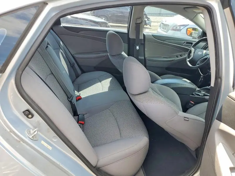 2011 HYUNDAI SONATA GLS  