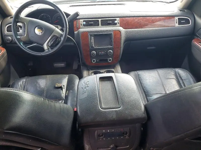 2011 CHEVROLET SUBURBAN K1500 LS  