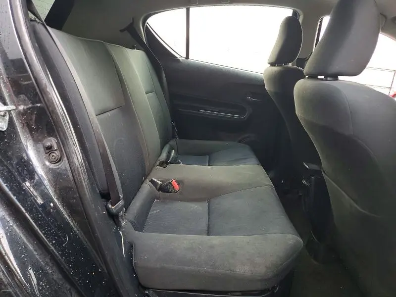 2015 TOYOTA PRIUS C TWO  