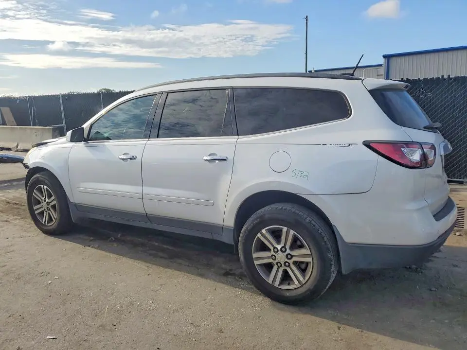 2016 CHEVROLET TRAVERSE LT  