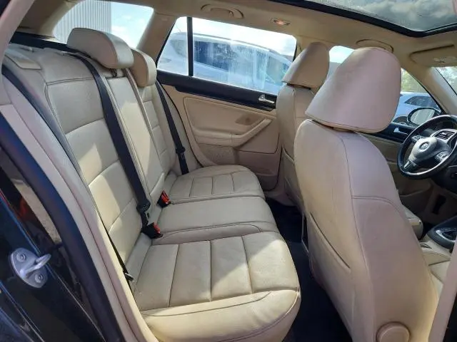 2010 VOLKSWAGEN JETTA TDI  