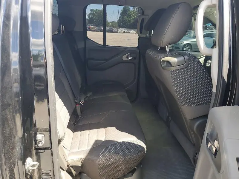 2012 NISSAN FRONTIER S  