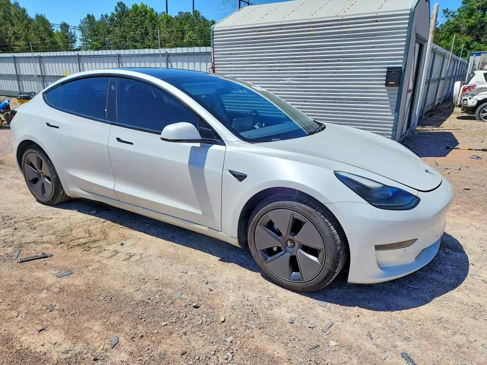 2021 TESLA MODEL 3   