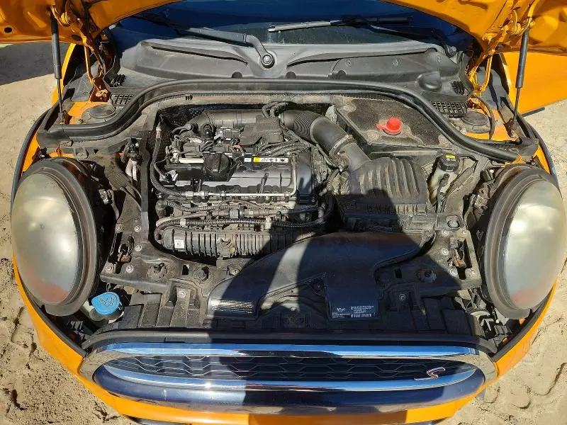 2015 MINI COOPER S  