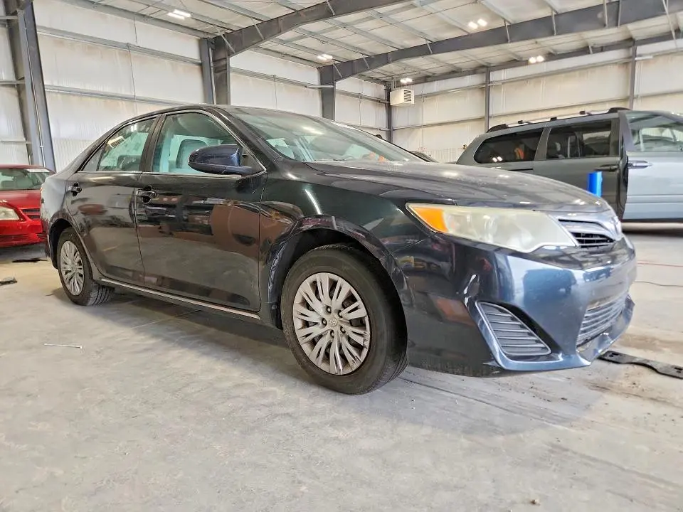 2012 TOYOTA CAMRY LE  