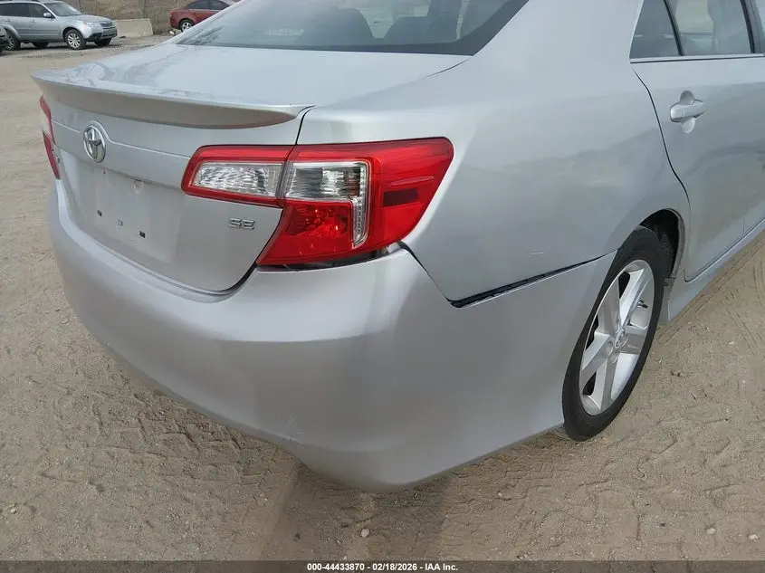 2013 TOYOTA CAMRY SE