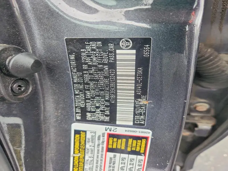 2011 TOYOTA CAMRY SE  