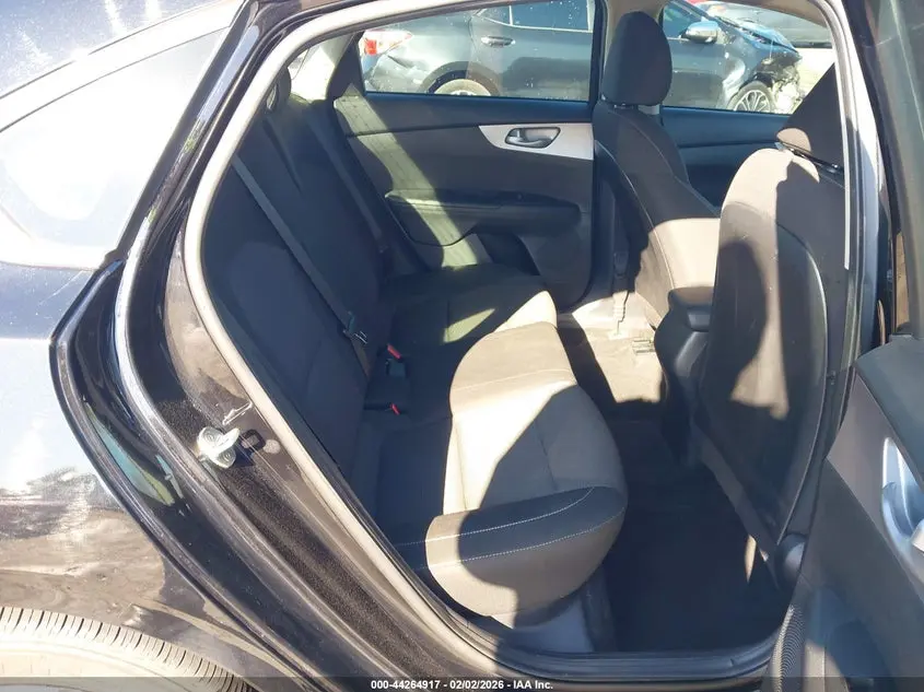 2022 KIA FORTE LXS