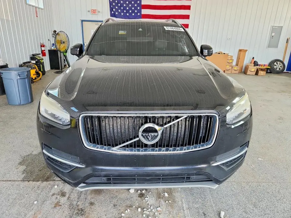 2017 VOLVO XC90 T6  