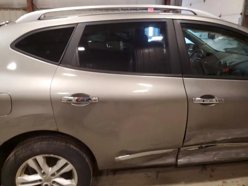 2013 NISSAN ROGUE S  