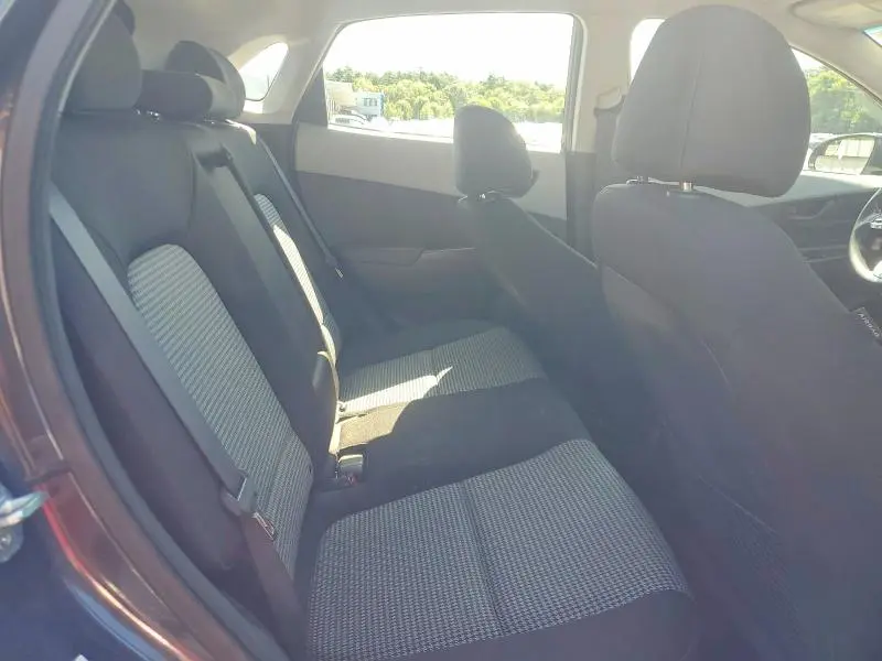2018 HYUNDAI KONA SE  