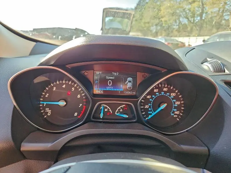 2016 FORD ESCAPE SE  