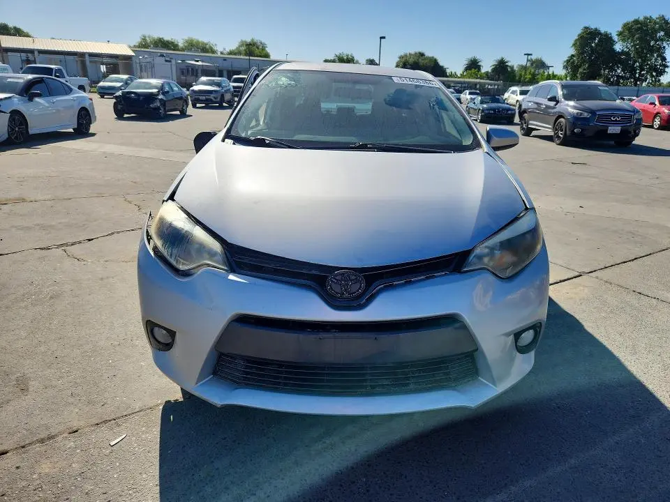 2015 TOYOTA COROLLA LE PLUS  
