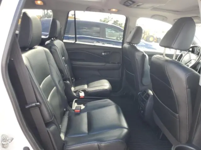 2017 HONDA PILOT ELITE  