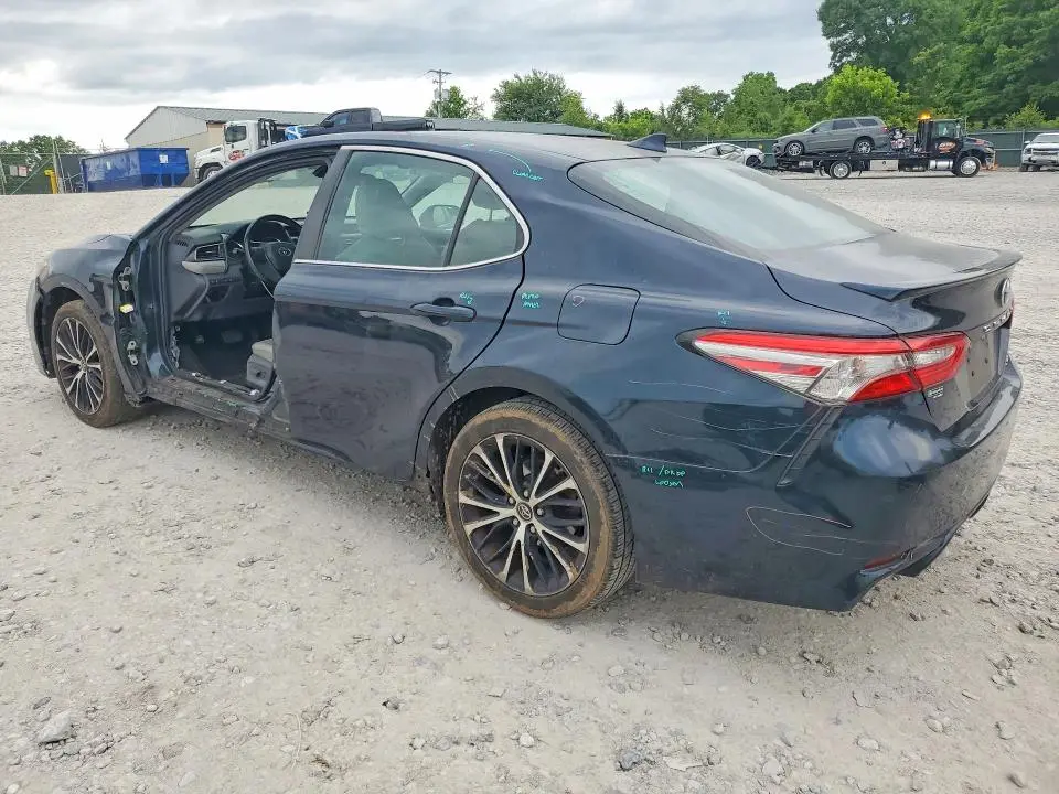 2019 TOYOTA CAMRY SE  