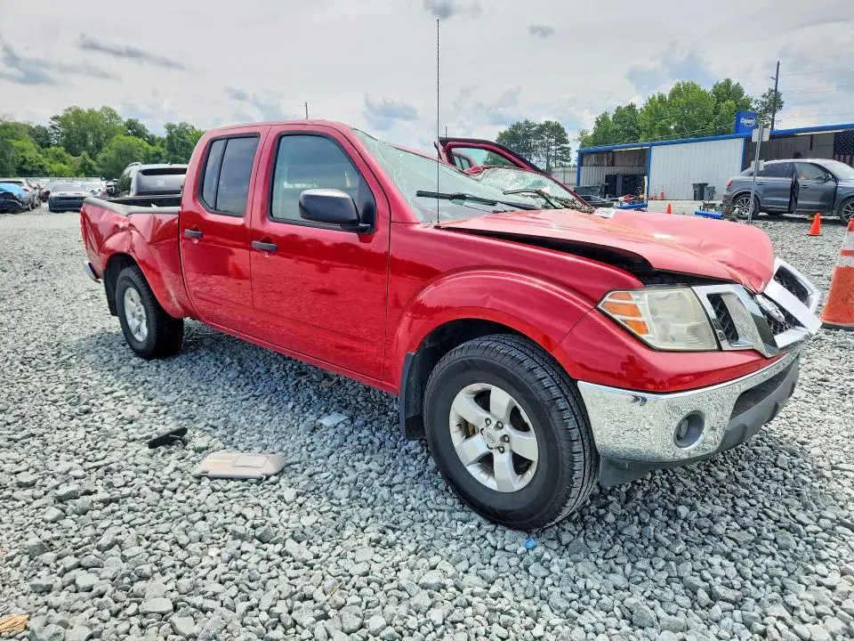 2010 NISSAN FRONTIER SE V6  