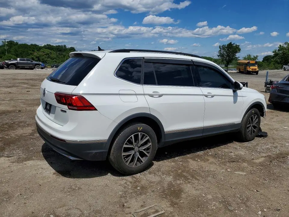 2020 VOLKSWAGEN TIGUAN SE  