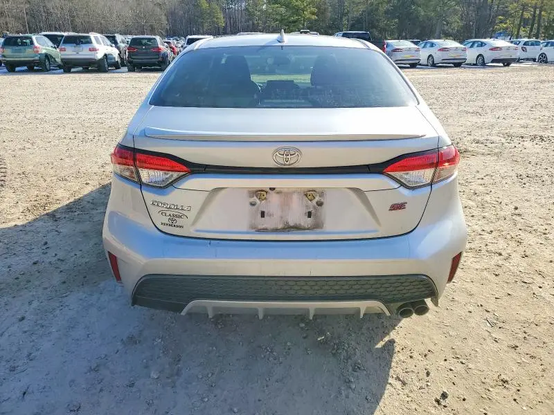 2021 TOYOTA COROLLA SE  