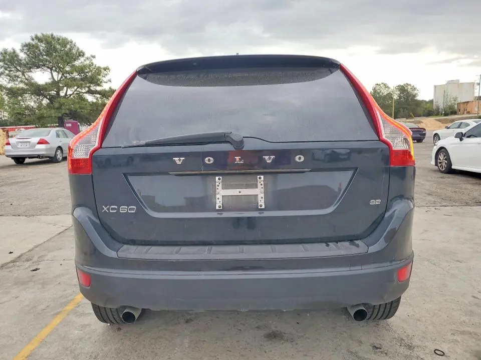 2010 VOLVO XC60 3.2  