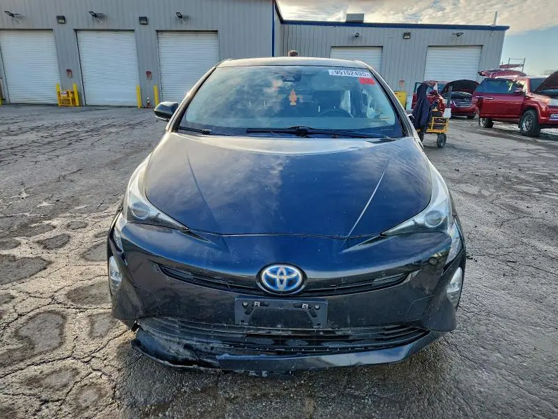 2017 TOYOTA PRIUS   
