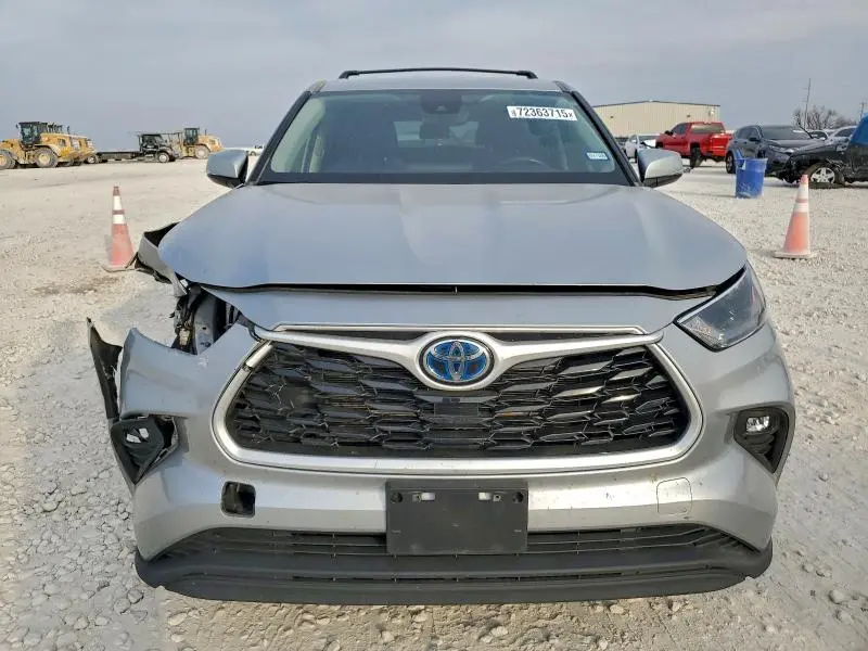 2023 TOYOTA HIGHLANDER HYBRID LE  