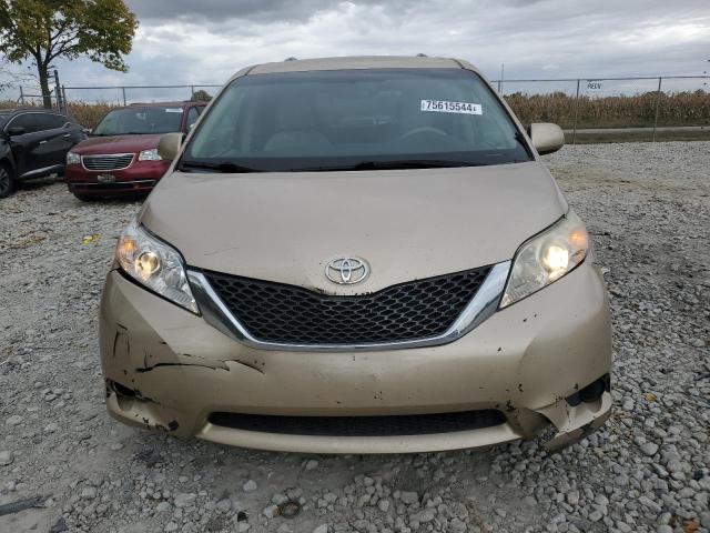 2011 TOYOTA SIENNA LE