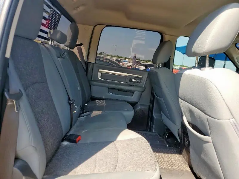 2017 RAM 1500 SLT  