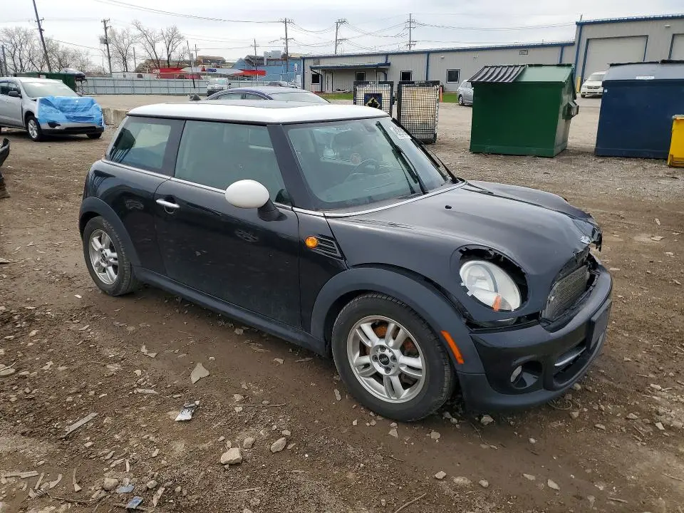 2013 MINI COOPER   