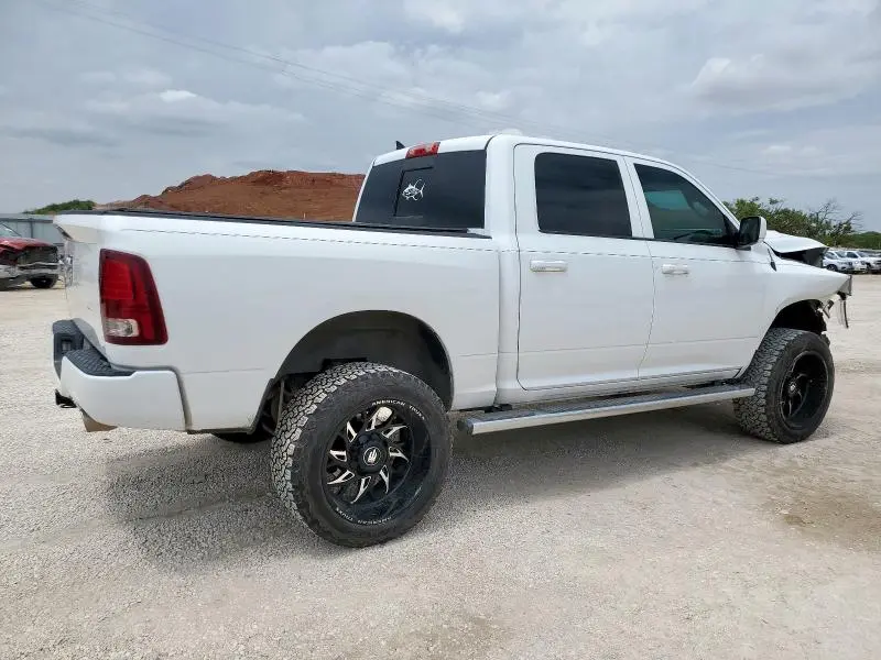 2015 RAM 1500 SPORT  