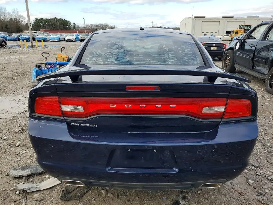 2013 DODGE CHARGER SE  