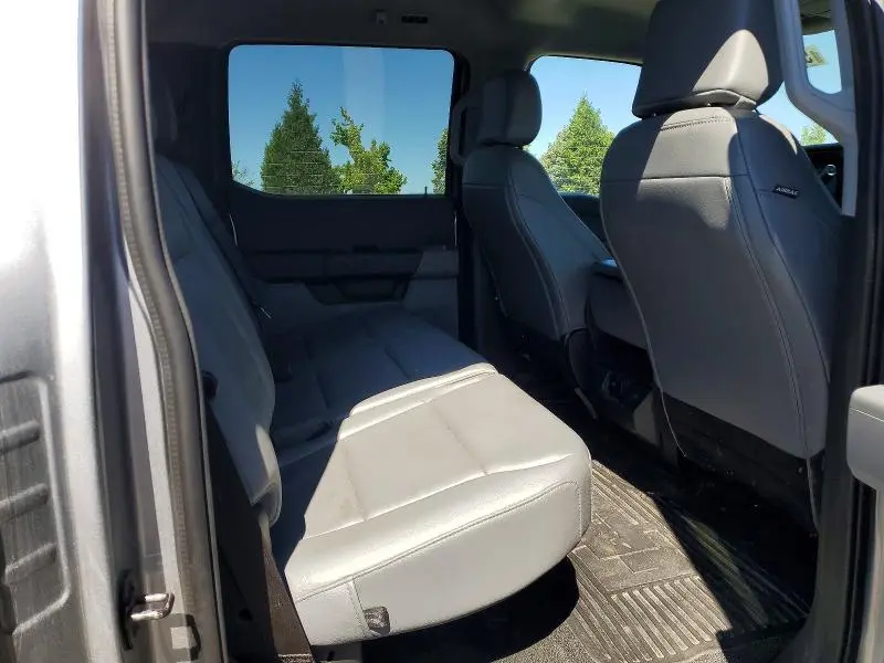2023 FORD F250 SD XL 4WD 6.8L V8 CREW CAB
