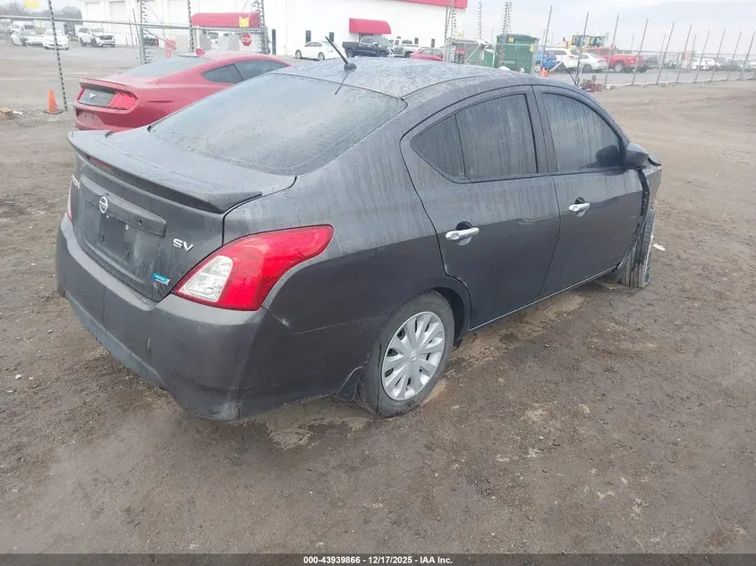 2015 NISSAN VERSA 1.6 SV