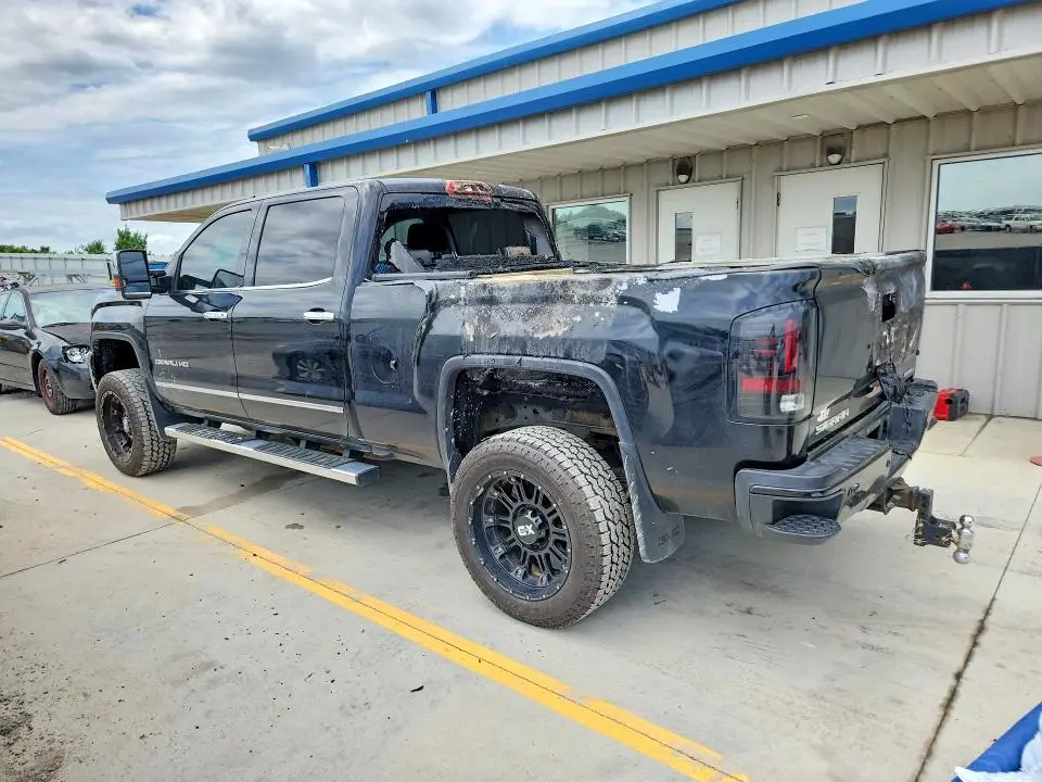 2015 GMC SIERRA K2500 DENALI  