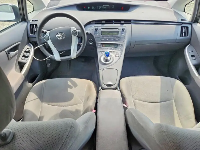 2010 TOYOTA PRIUS II  