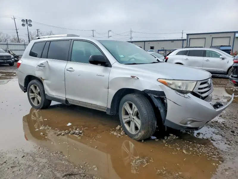 2013 TOYOTA HIGHLANDER LIMITED  