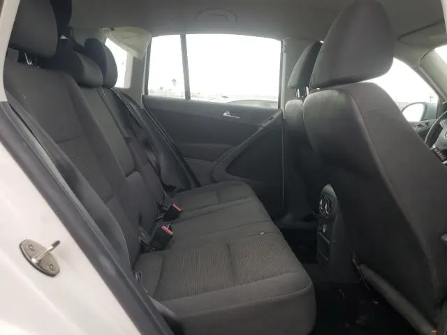2013 VOLKSWAGEN TIGUAN S  