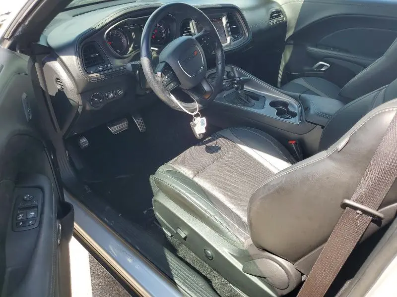 2023 DODGE CHALLENGER SXT  