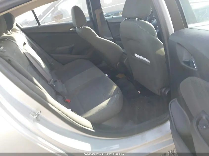 2017 CHEVROLET CRUZE LT AUTO