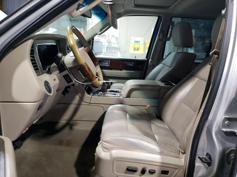 2012 LINCOLN NAVIGATOR   