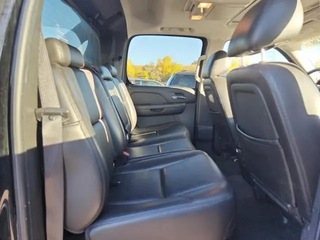 2010 CHEVROLET AVALANCHE LTZ  