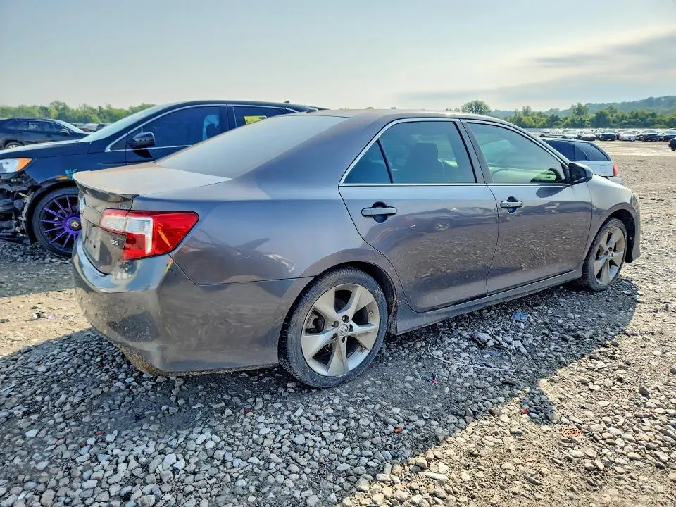 2014 TOYOTA CAMRY SE SPORT  