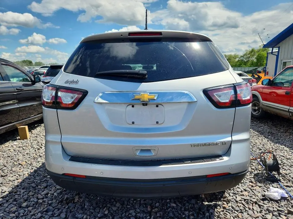 2016 CHEVROLET TRAVERSE LT  