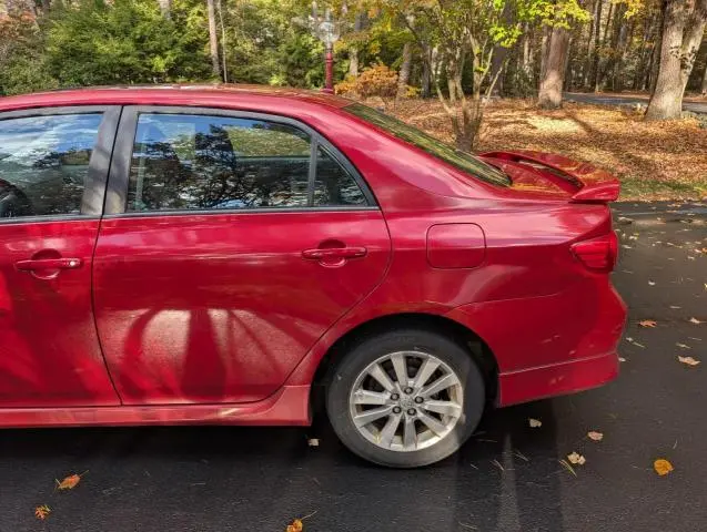 2010 TOYOTA COROLLA BASE  