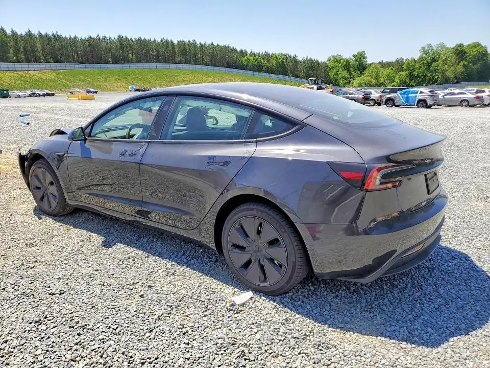 2025 TESLA MODEL 3   