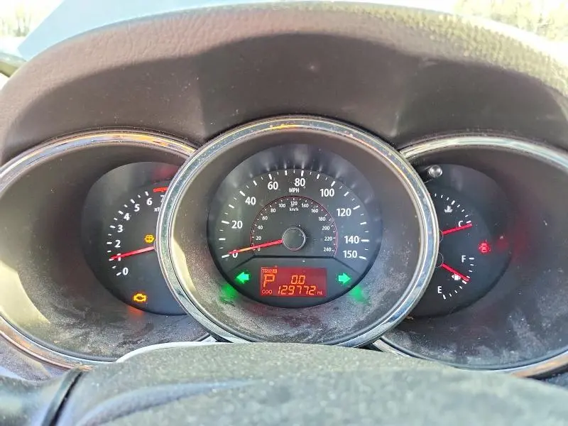2013 KIA SORENTO LX  