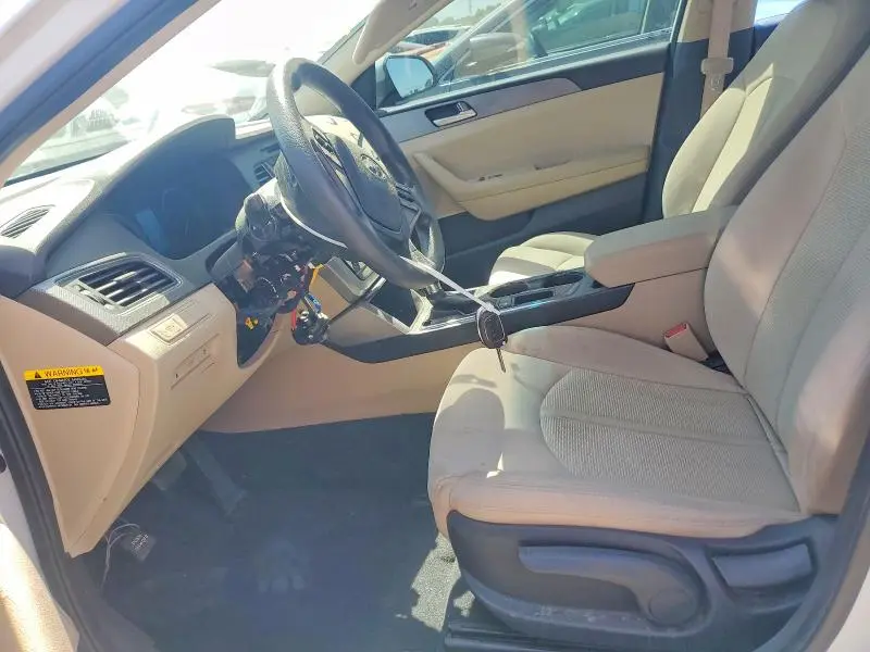 2017 HYUNDAI SONATA SE  