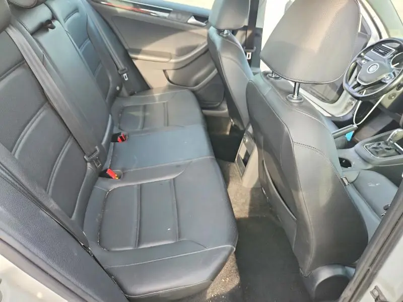 2017 VOLKSWAGEN JETTA SEL  