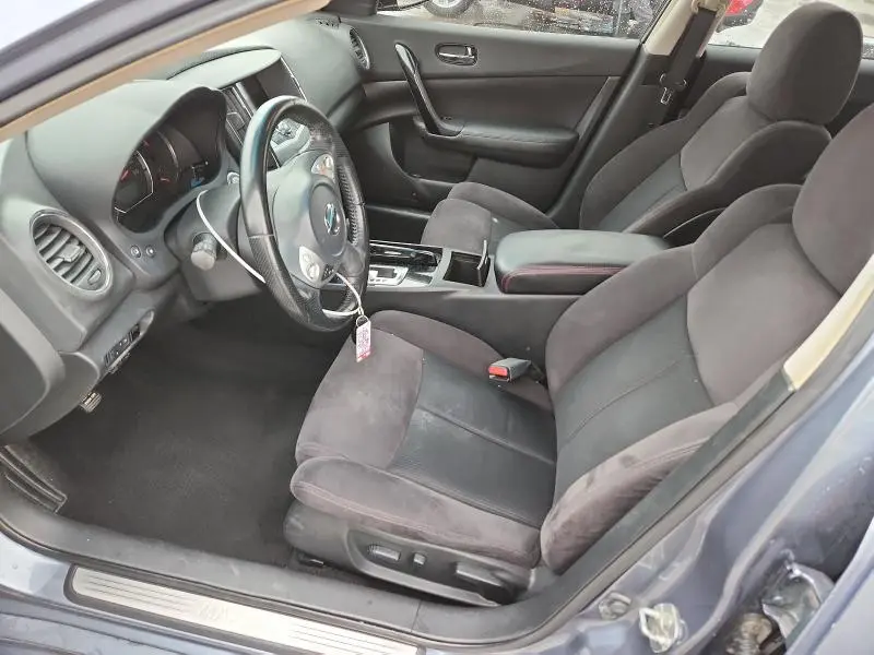 2011 NISSAN MAXIMA S  