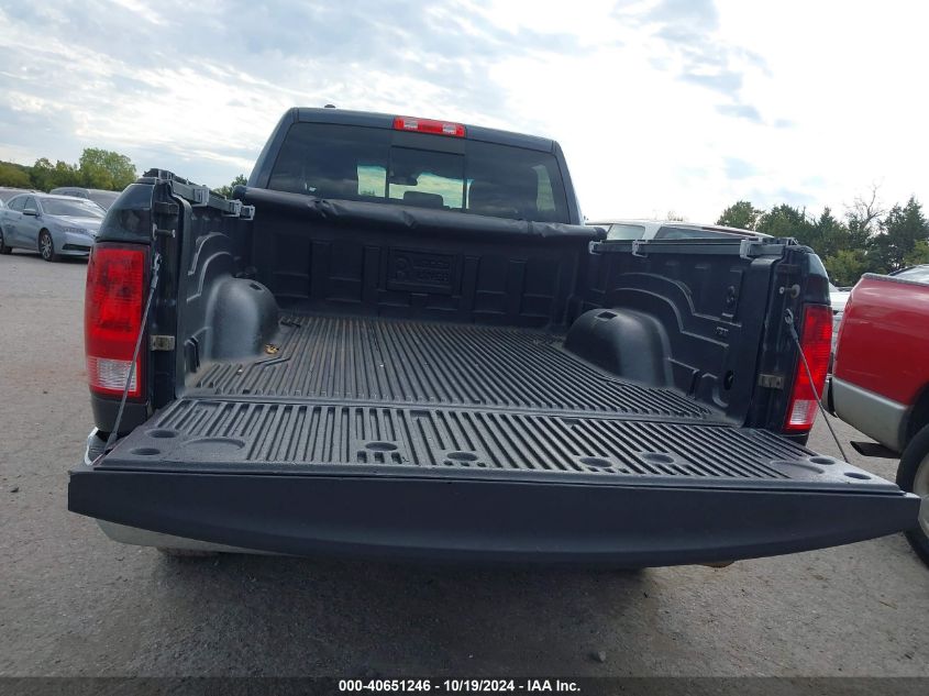 2017 RAM 1500 SLT  4X2 6'4 BOX